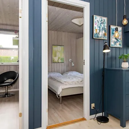 10 Person In Juelsminde Holiday home