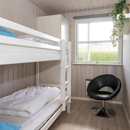 4 Star In Juelsminde Sonderby (Midtjylland)